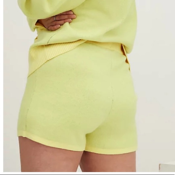 NEW torrid lovesick sweater short w/ heart - Picture 2 of 9